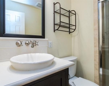 4225 Reaumur Drive - Photo Thumbnail 15