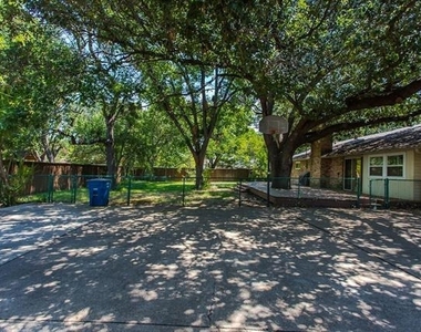 4225 Reaumur Drive - Photo Thumbnail 29