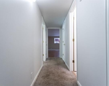 4225 Reaumur Drive - Photo Thumbnail 13