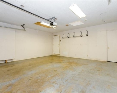 4225 Reaumur Drive - Photo Thumbnail 27
