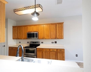 1509 Heron Drive - Photo Thumbnail 3
