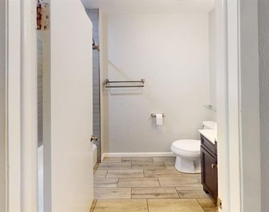 1505 Montclair Street - Photo Thumbnail 15