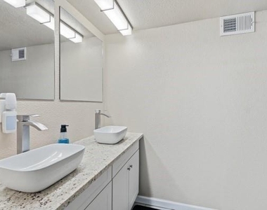 108 Reservoir Street - Photo Thumbnail 13
