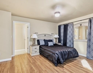 108 Reservoir Street - Photo Thumbnail 12