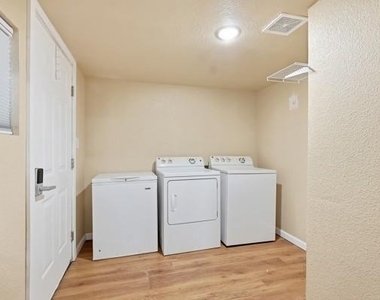 108 Reservoir Street - Photo Thumbnail 19