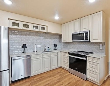 108 Reservoir Street - Photo Thumbnail 11