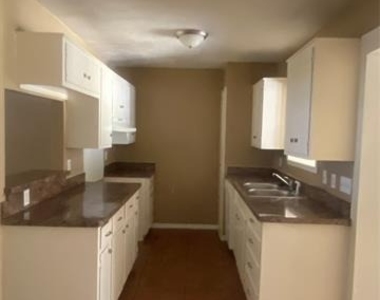 748 Chalk Hill Lane - Photo Thumbnail 7