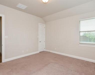 16696 Trumpet Vine Road - Photo Thumbnail 24