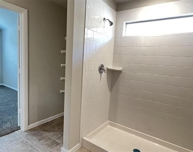 1416 Dillard Creek Drive - Photo Thumbnail 11
