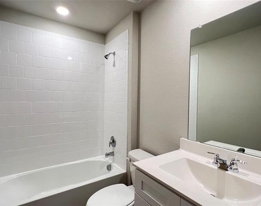 1416 Dillard Creek Drive - Photo Thumbnail 17