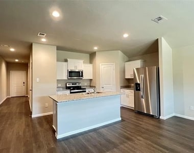1416 Dillard Creek Drive - Photo Thumbnail 2