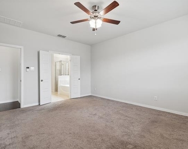 1833 Meadow Trail Lane - Photo Thumbnail 14