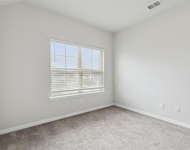 1833 Meadow Trail Lane - Photo Thumbnail 24
