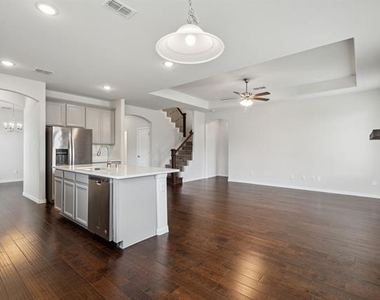 1833 Meadow Trail Lane - Photo Thumbnail 10