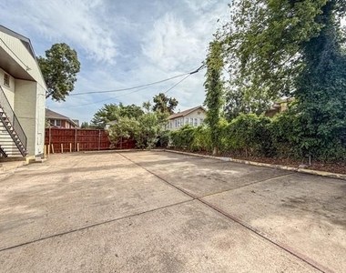 808 Blaylock Drive - Photo Thumbnail 19