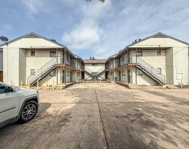 808 Blaylock Drive - Photo Thumbnail 20