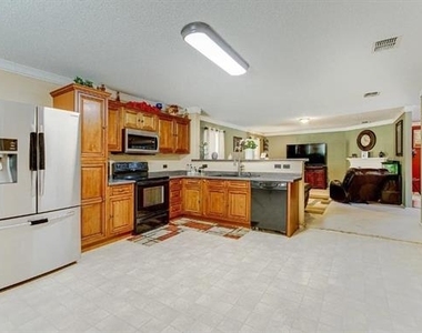 4937 Parkview Hills Lane - Photo Thumbnail 1