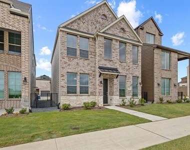 1536 Lake District Drive - Photo Thumbnail 20