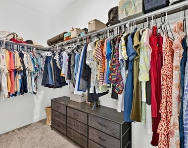 1536 Lake District Drive - Photo Thumbnail 9