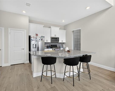 1536 Lake District Drive - Photo Thumbnail 3