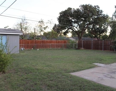 13846 Sundown Trail - Photo Thumbnail 8