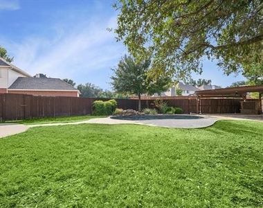 6043 Fieldstone Drive - Photo Thumbnail 35