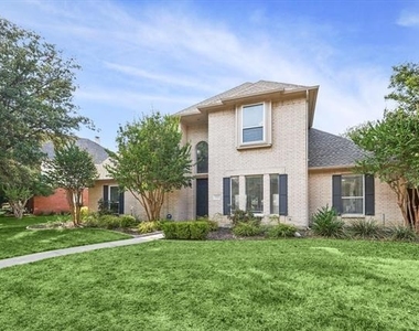 6043 Fieldstone Drive - Photo Thumbnail 2