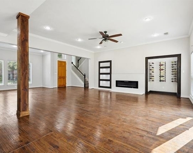 6043 Fieldstone Drive - Photo Thumbnail 15