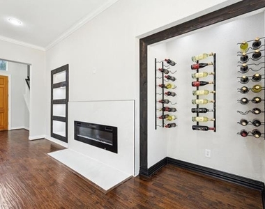 6043 Fieldstone Drive - Photo Thumbnail 18
