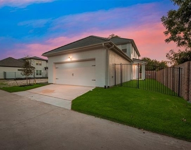 101 Magnolia Lane - Photo Thumbnail 23