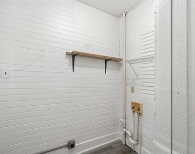 735 Victoria Street - Photo Thumbnail 15