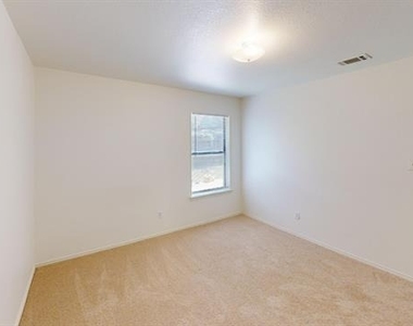 786 Pierre Lane - Photo Thumbnail 15