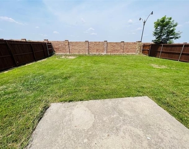 721 Cedar Cove Drive - Photo Thumbnail 20