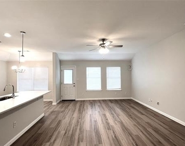 721 Cedar Cove Drive - Photo Thumbnail 8