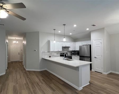 721 Cedar Cove Drive - Photo Thumbnail 12