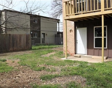 6321 Walraven Circle - Photo Thumbnail 21
