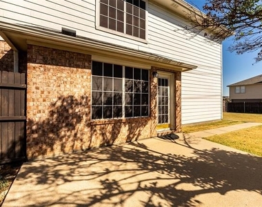 3929 Acorn Lane - Photo Thumbnail 36