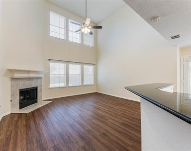 3929 Acorn Lane - Photo Thumbnail 9