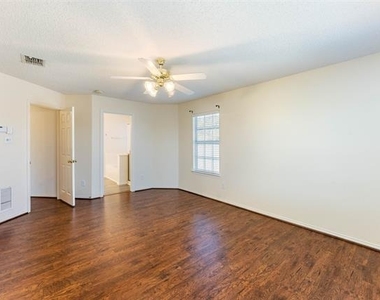 3929 Acorn Lane - Photo Thumbnail 24
