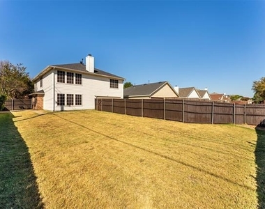 3929 Acorn Lane - Photo Thumbnail 34