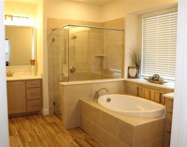 1908 Midhurst Drive - Photo Thumbnail 24