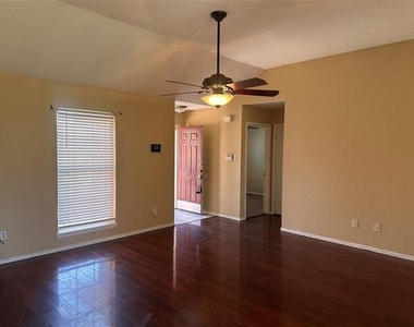 3834 Purdue Lane - Photo Thumbnail 2
