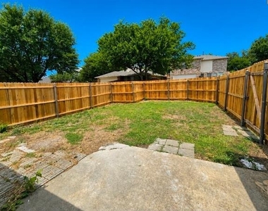 2467 Mallory Lane - Photo Thumbnail 1