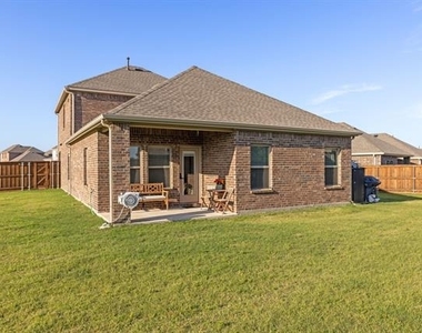 301 Willowmore Drive - Photo Thumbnail 31