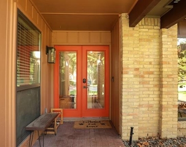 2937 Forest Hills Lane - Photo Thumbnail 35
