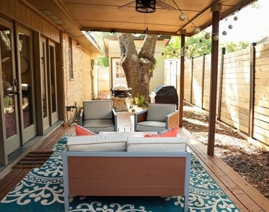 2937 Forest Hills Lane - Photo Thumbnail 29