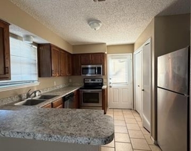 2530 Indigo Lane - Photo Thumbnail 18