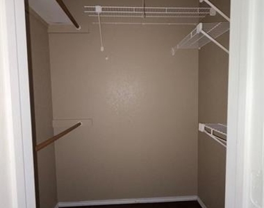 2530 Indigo Lane - Photo Thumbnail 17