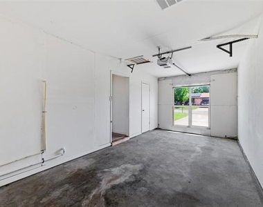 1308 Rose Avenue - Photo Thumbnail 18