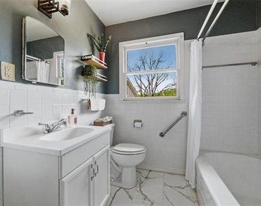 1308 Rose Avenue - Photo Thumbnail 10